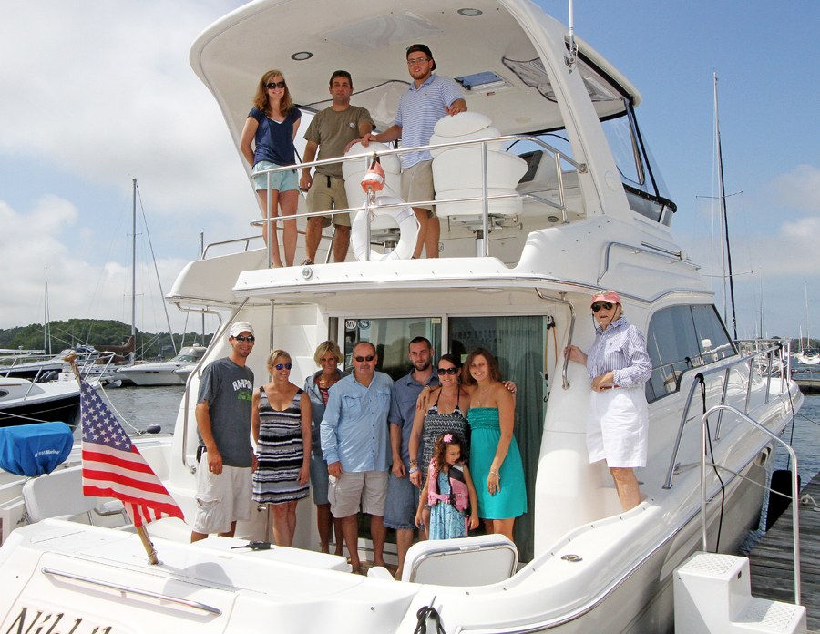 822_2013_the_committee_boat_crew